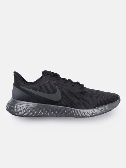 Nike cheap black runner