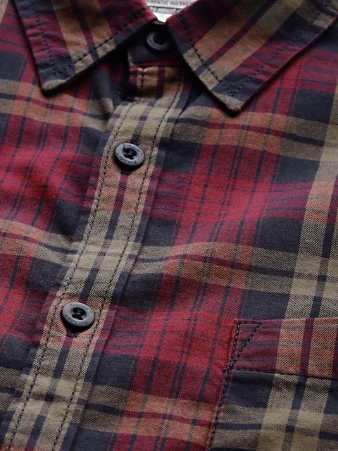 Roadster Men Maroon & Navy Blue Checked Pure Cotton Casual Sustainable Shirt